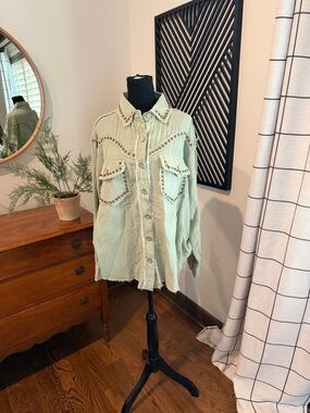 POL Mint Green gauze Studded Button-Up Shirt medium
